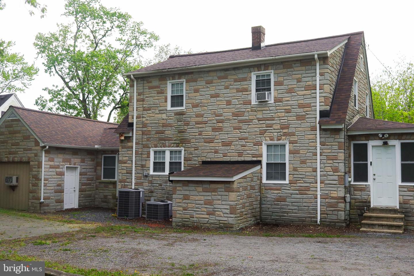 12223 Somerset Ave Property Photo 4