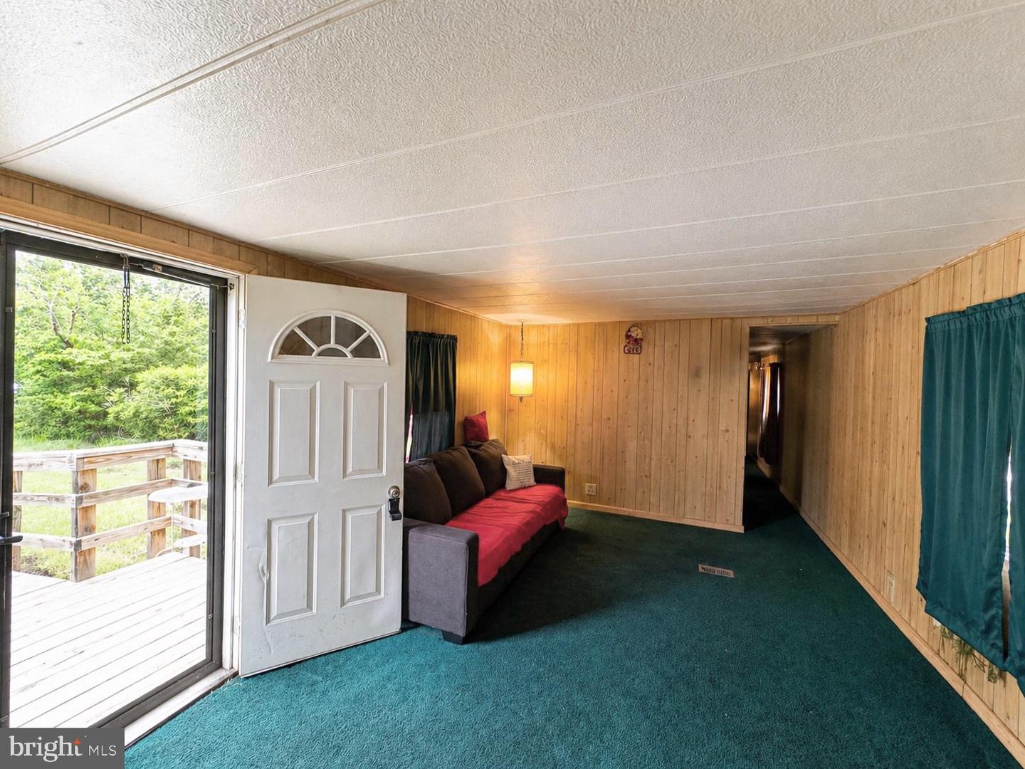 10821 Toddville Rd Property Photo 6
