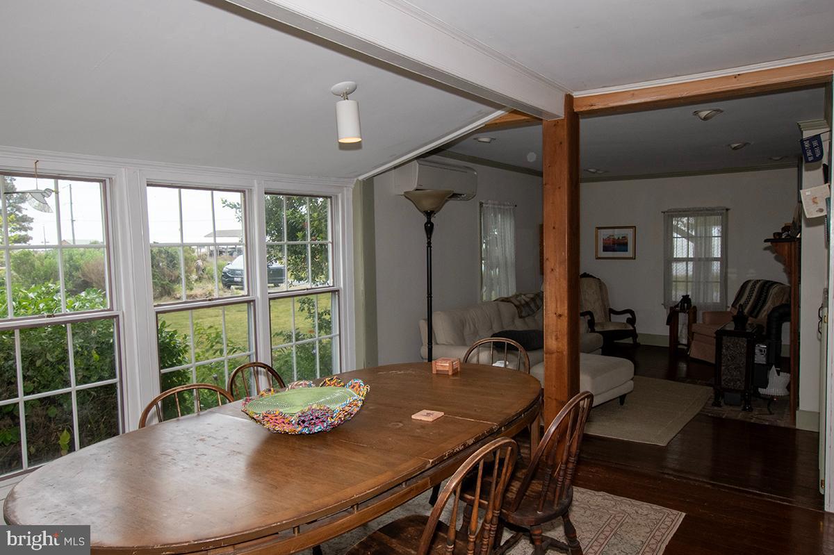 25678 Frenchtown Rd Property Photo 15