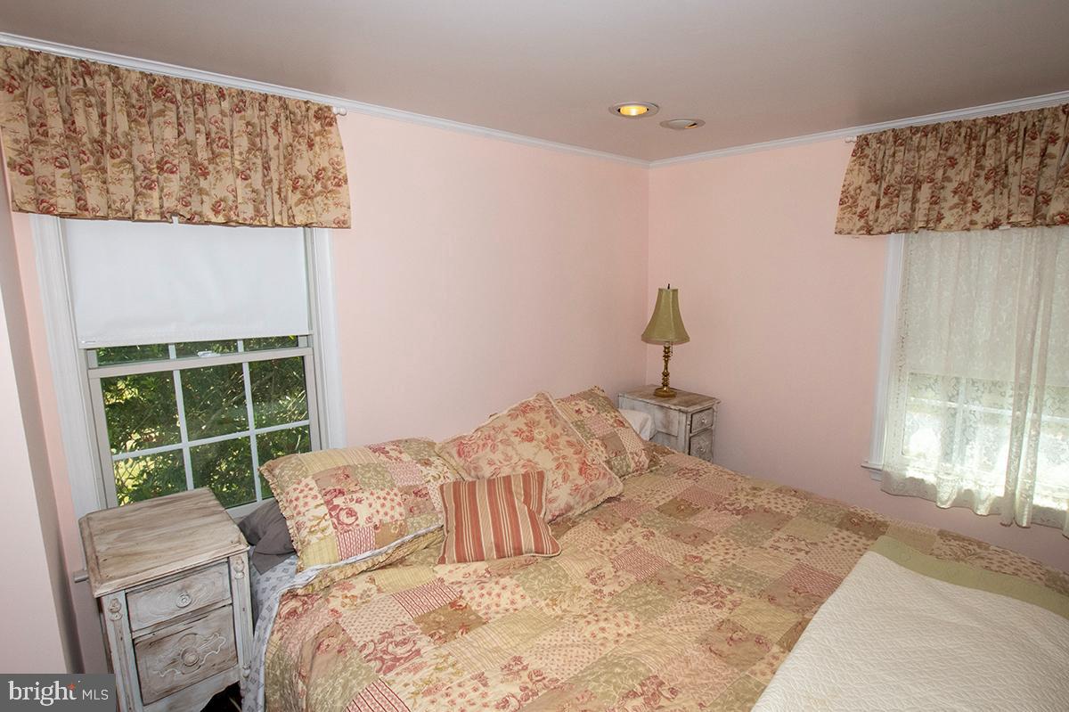 25678 Frenchtown Rd Property Photo 26