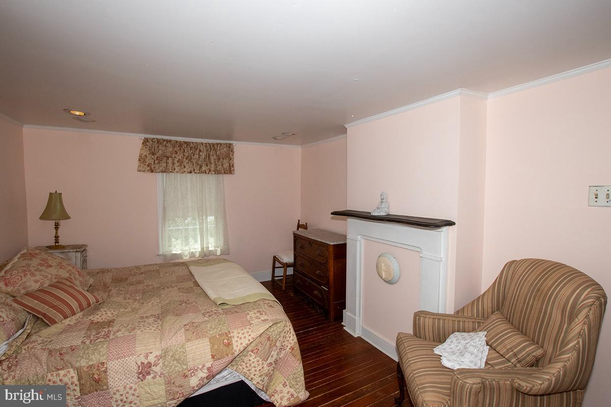 25678 Frenchtown Rd Property Photo 28