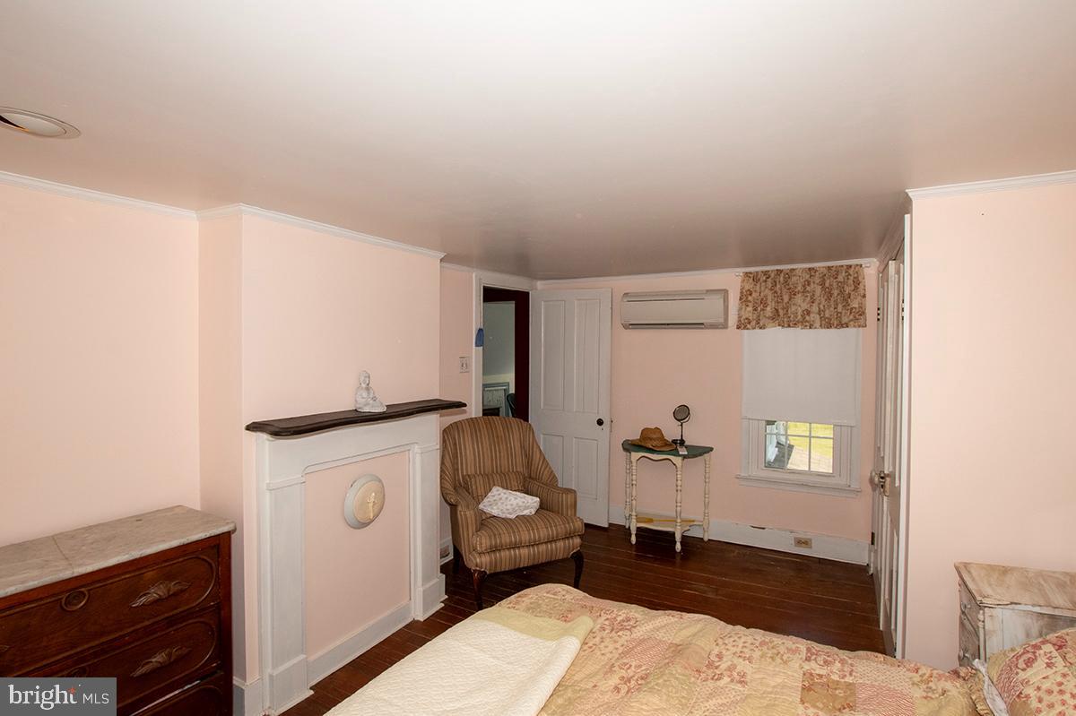 25678 Frenchtown Rd Property Photo 29
