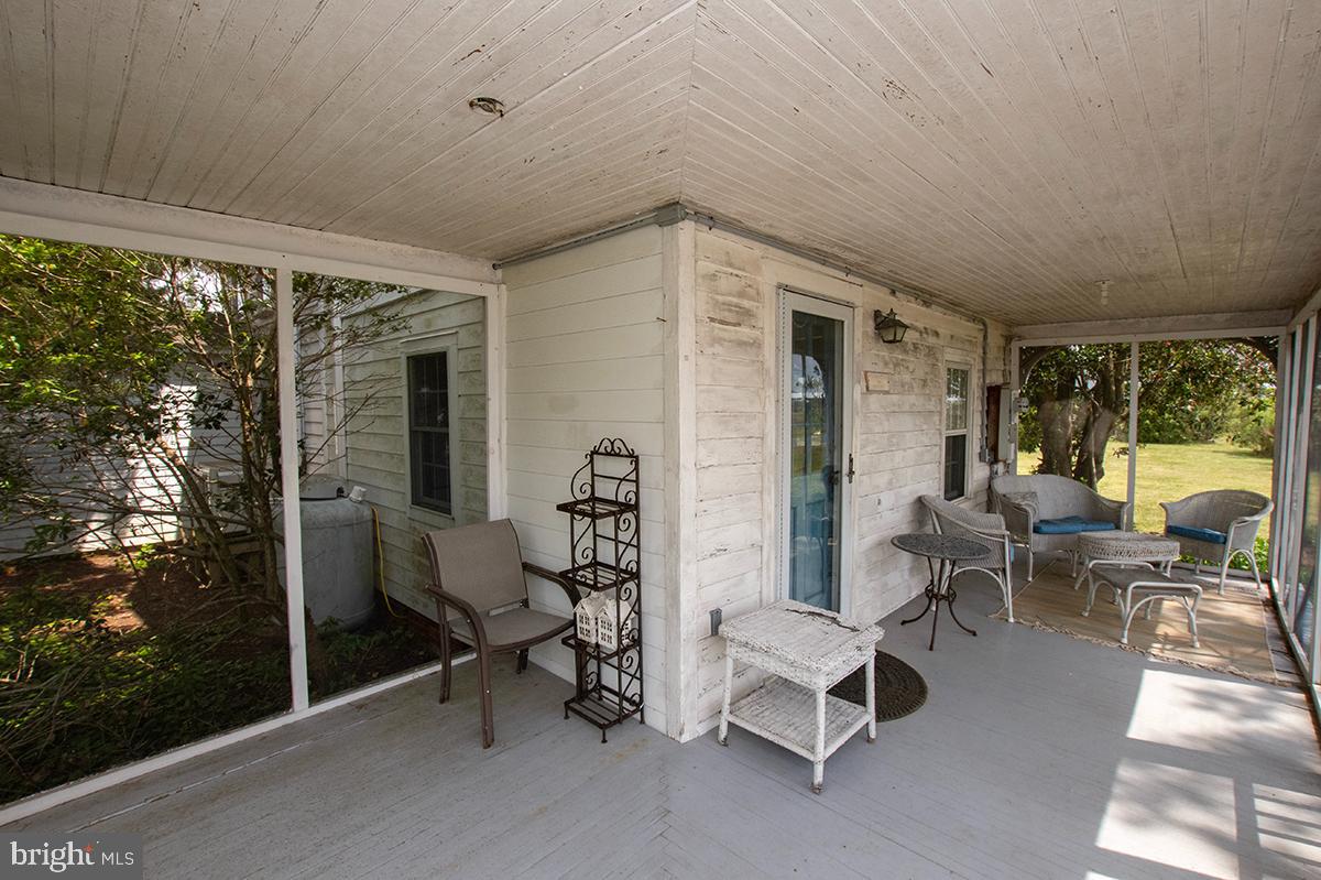 25678 Frenchtown Rd Property Photo 36