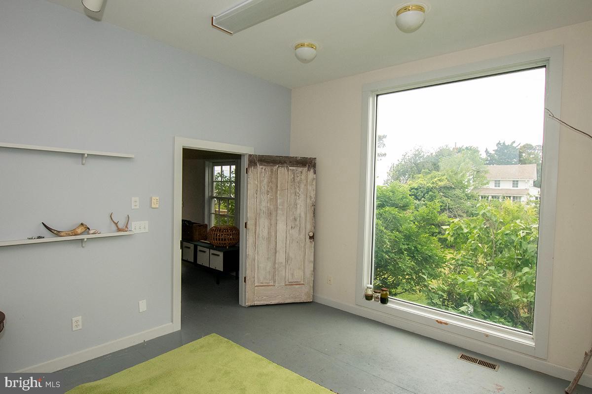 25678 Frenchtown Rd Property Photo 42