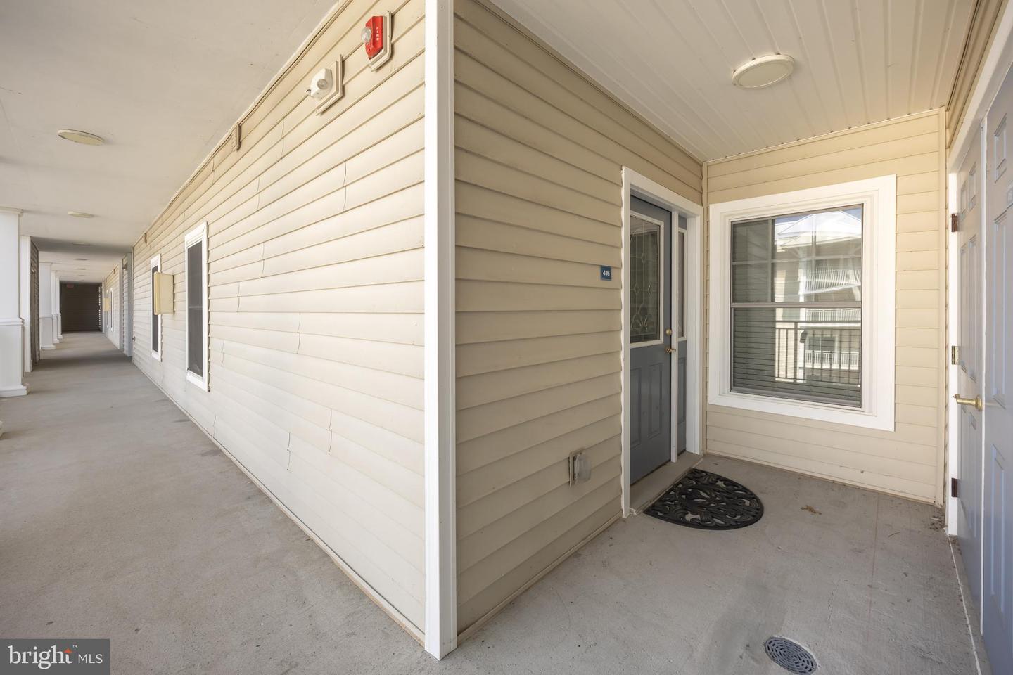 103 Williams St #416 Property Photo 8