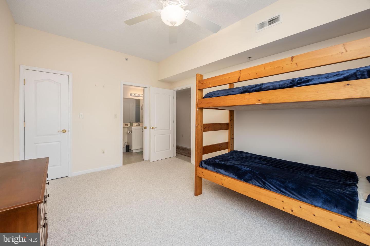 103 Williams St #416 Property Photo 14
