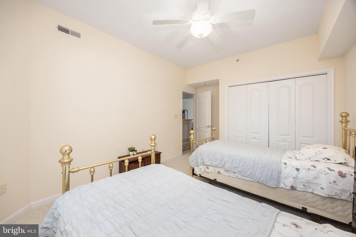 103 Williams St #416 Property Photo 21