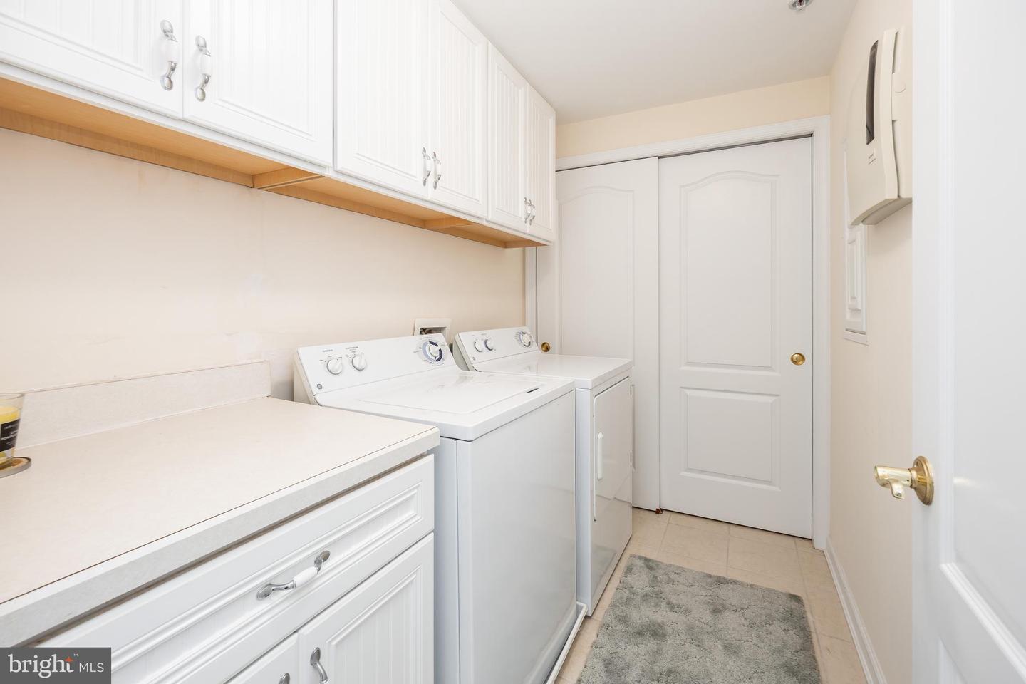 103 Williams St #416 Property Photo 22