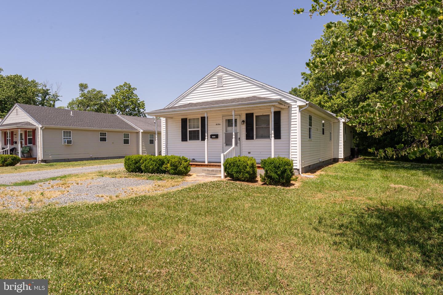 30704 Hampden Ave Property Photo 3