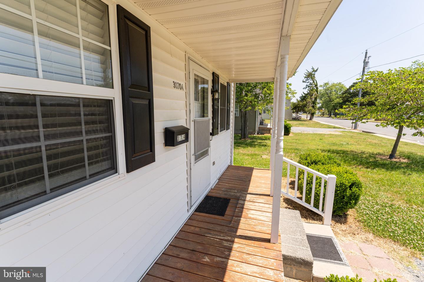 30704 Hampden Ave Property Photo 6