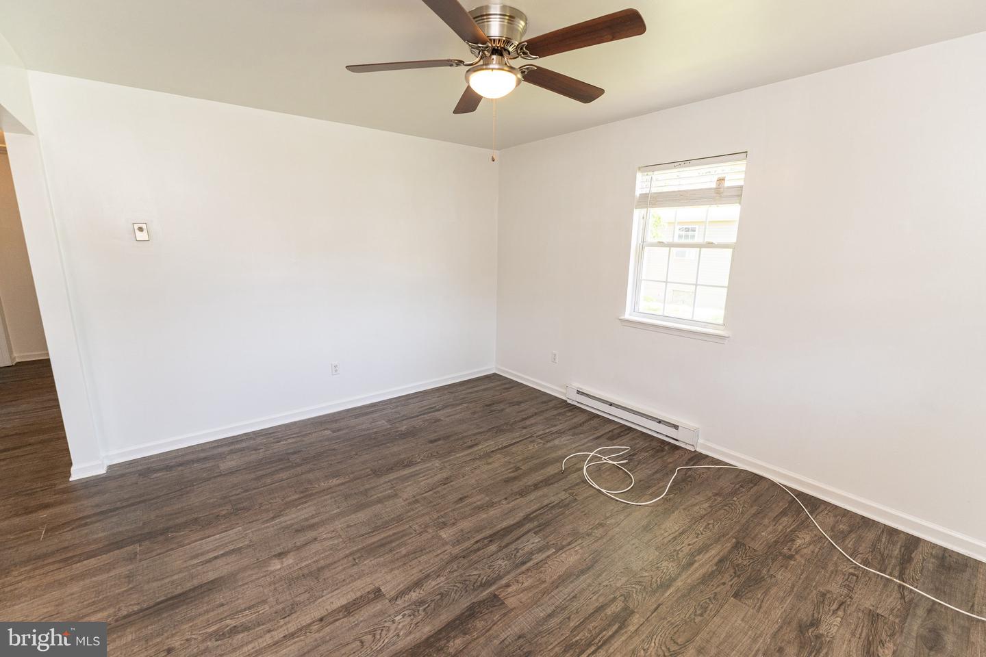 30704 Hampden Ave Property Photo 9