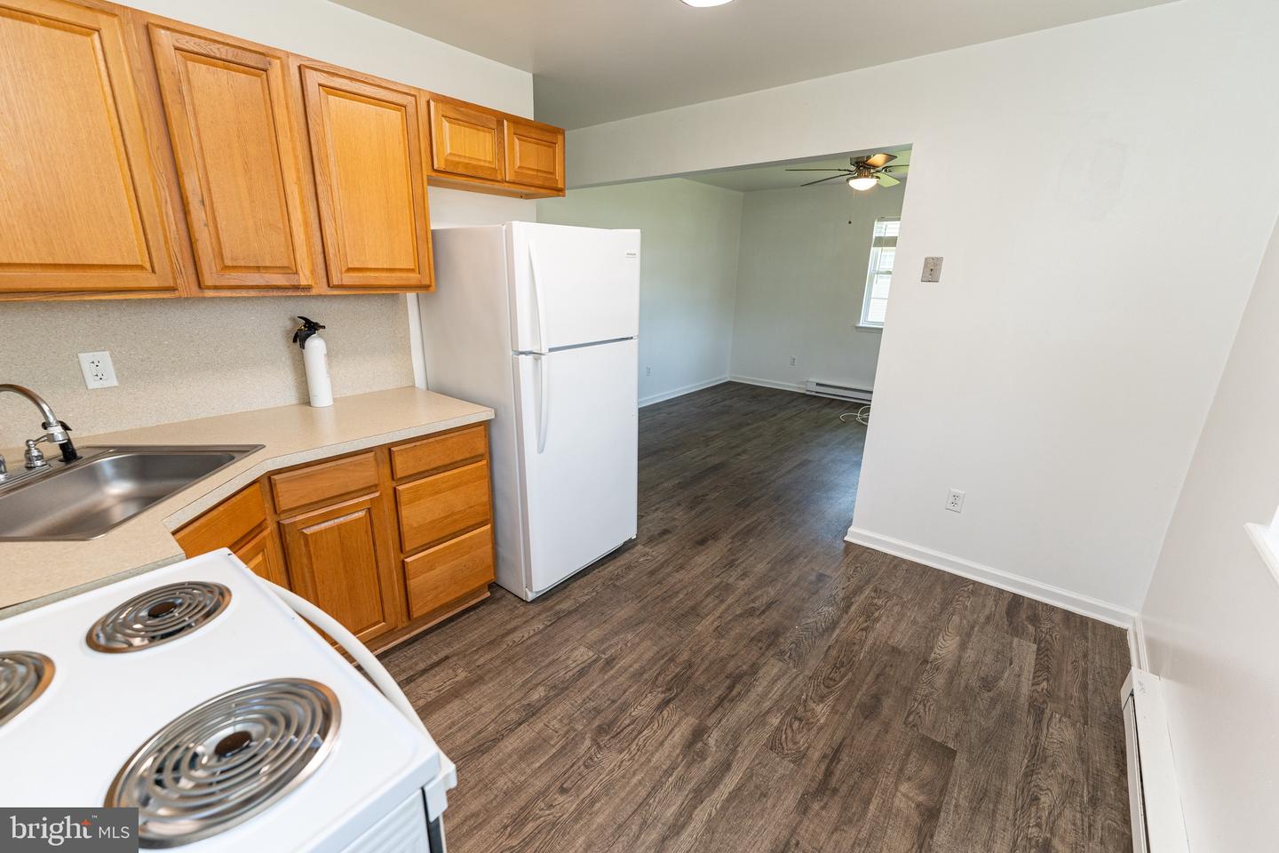 30704 Hampden Ave Property Photo 12