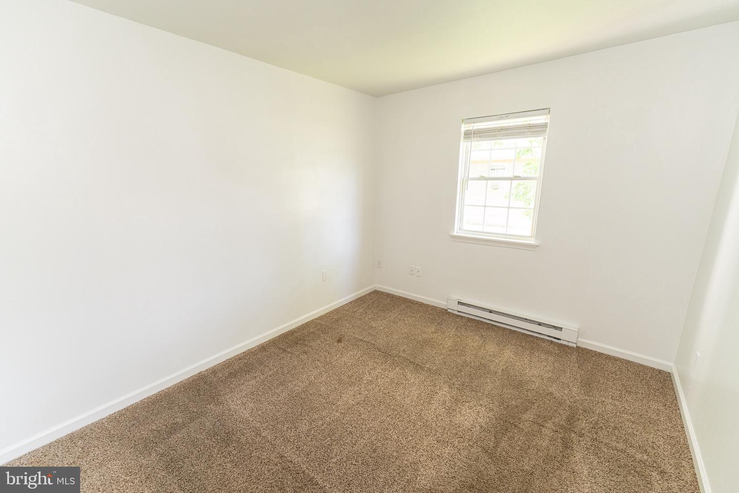 30704 Hampden Ave Property Photo 16