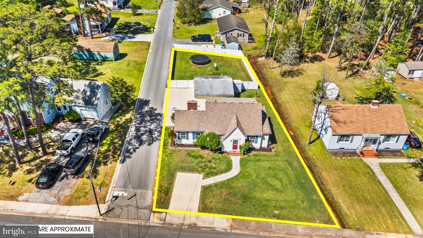 20 Hall Hwy Property Photo 1