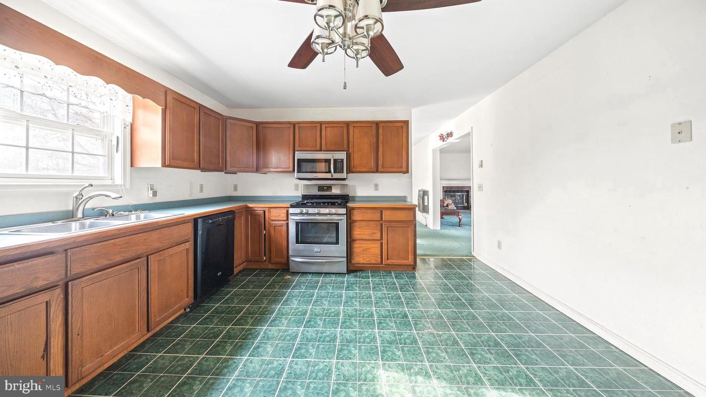 34157 Somerset Road Property Photo 9