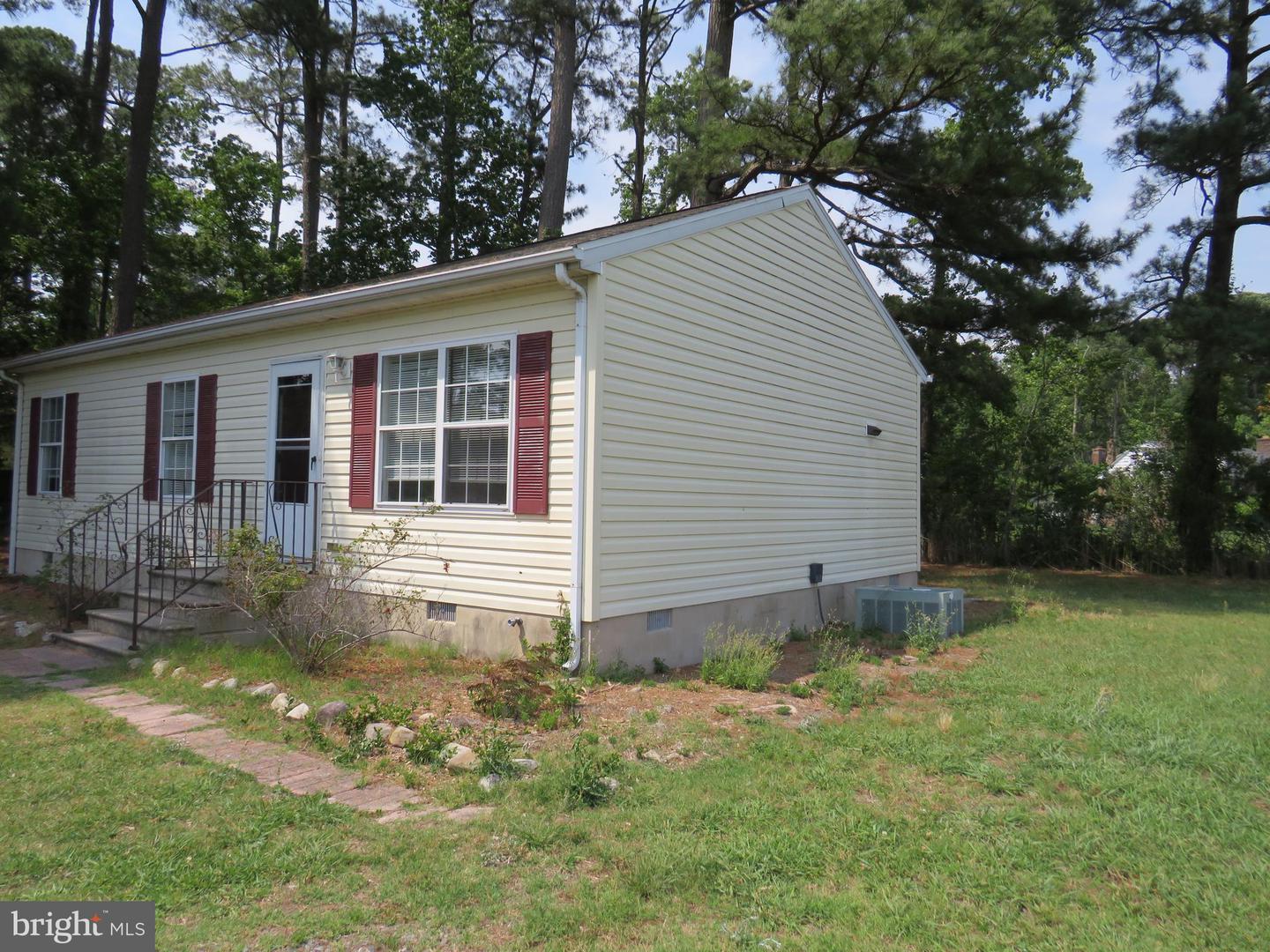 4287 Cullen Pkwy Property Photo 2