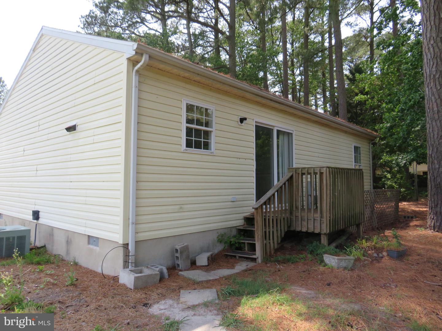4287 Cullen Pkwy Property Photo 3