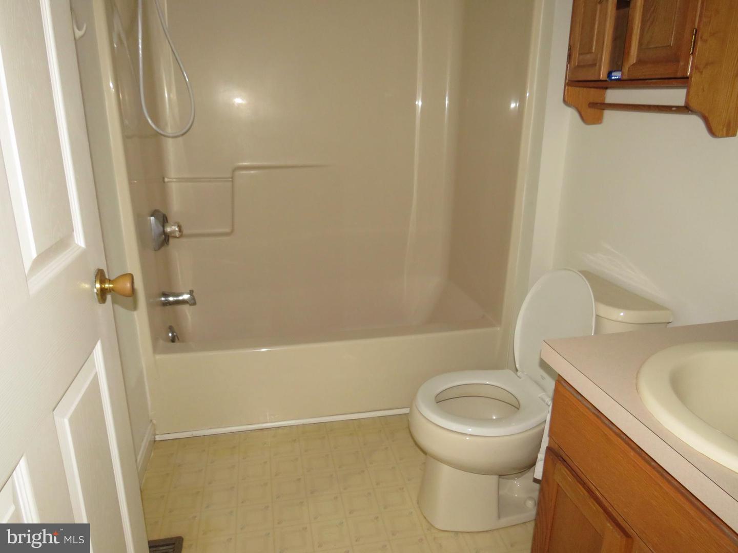 4287 Cullen Pkwy Property Photo 9