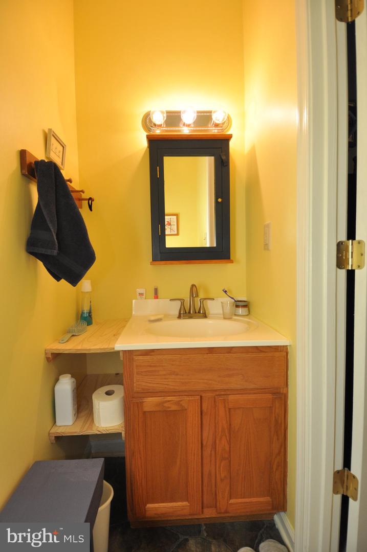 27354 Fairmount Rd Property Photo 23