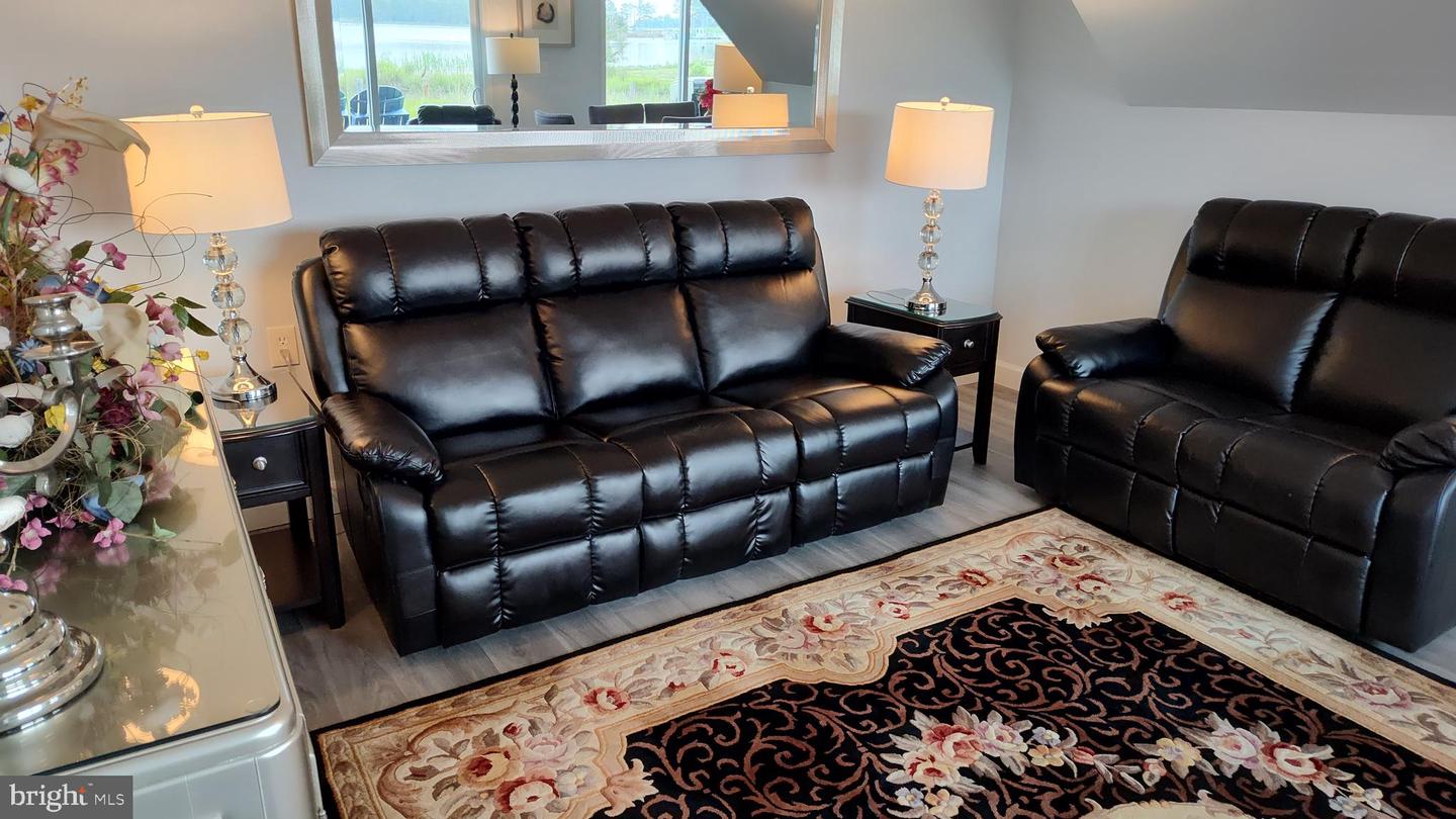 5757 Dockside Lane Property Photo 16