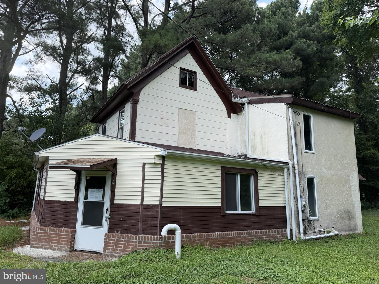 27834 Fairmount Property Photo 4