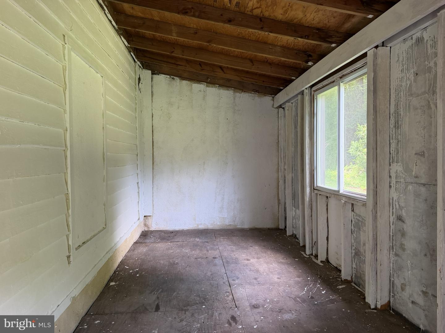 27834 Fairmount Property Photo 7