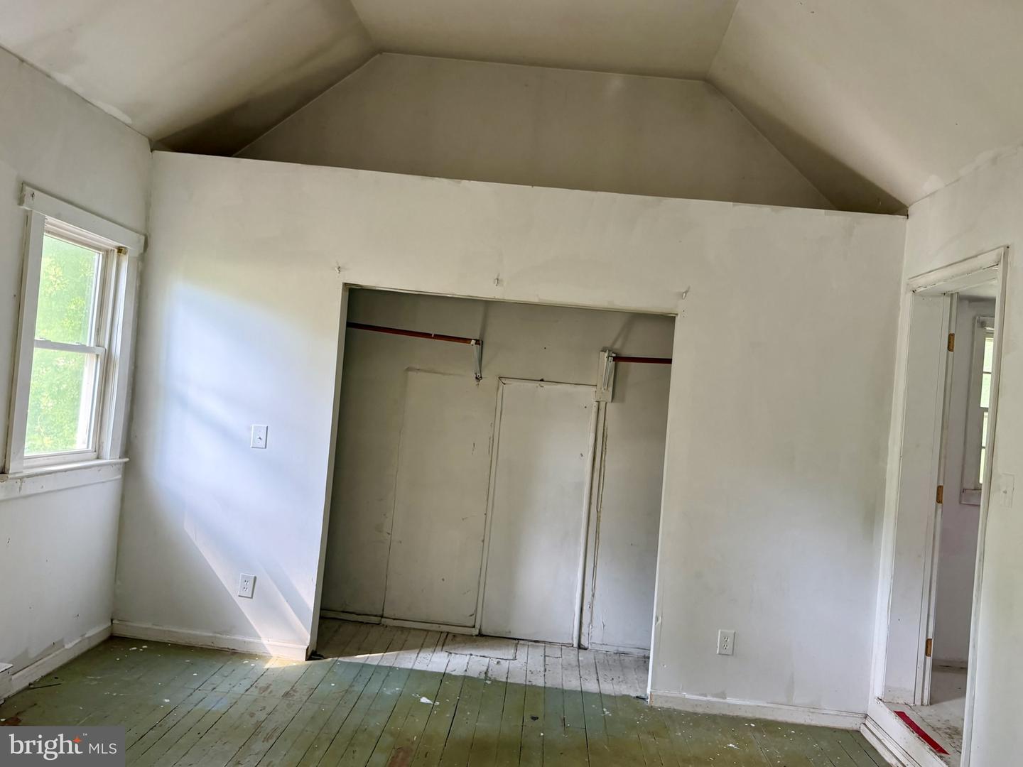 27834 Fairmount Property Photo 14