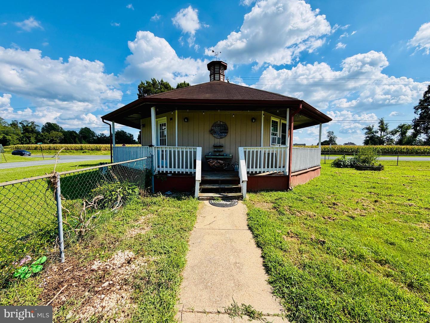 11708 Robyn Ln Property Photo 1