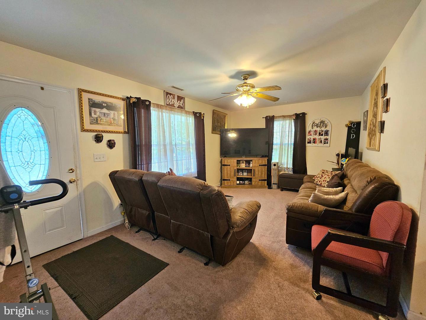 8339 Upper Hill Rd Property Photo 2
