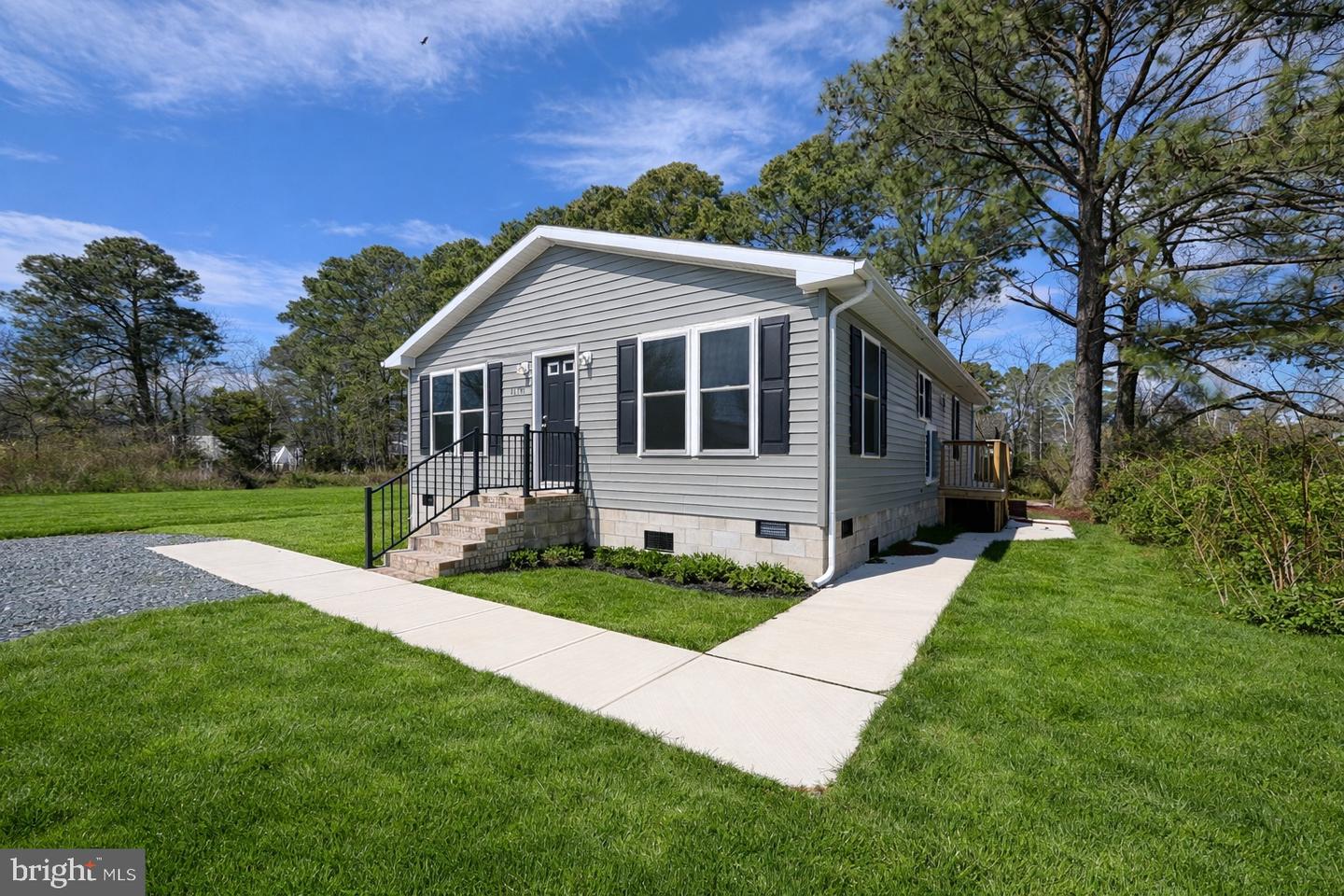 30566 Skipjack Circle Property Photo 1