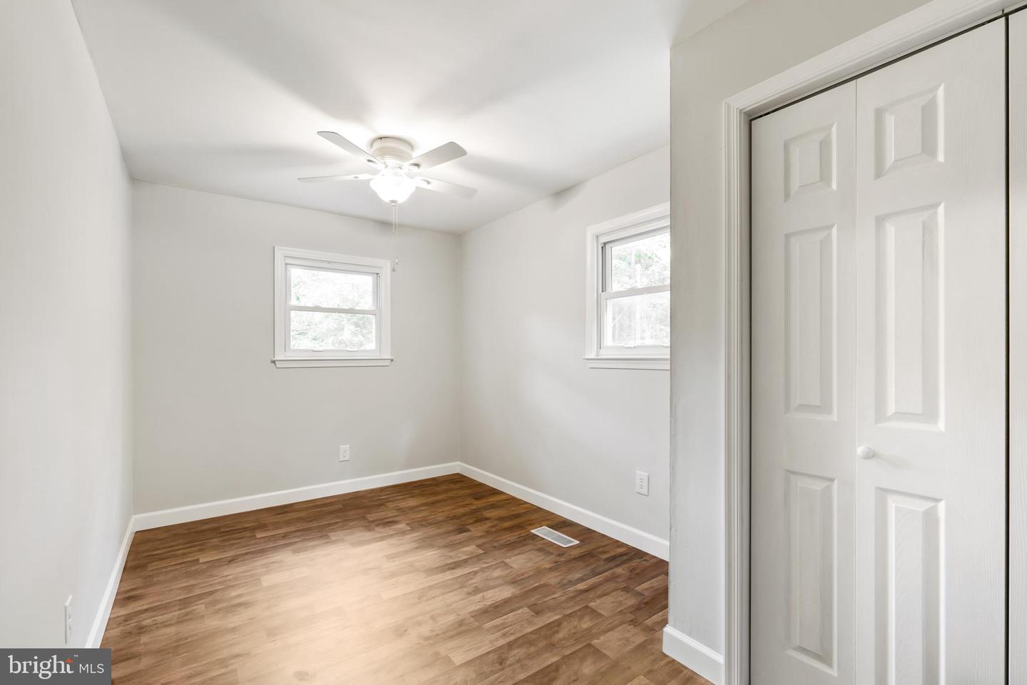 8898 New Rd Property Photo 6