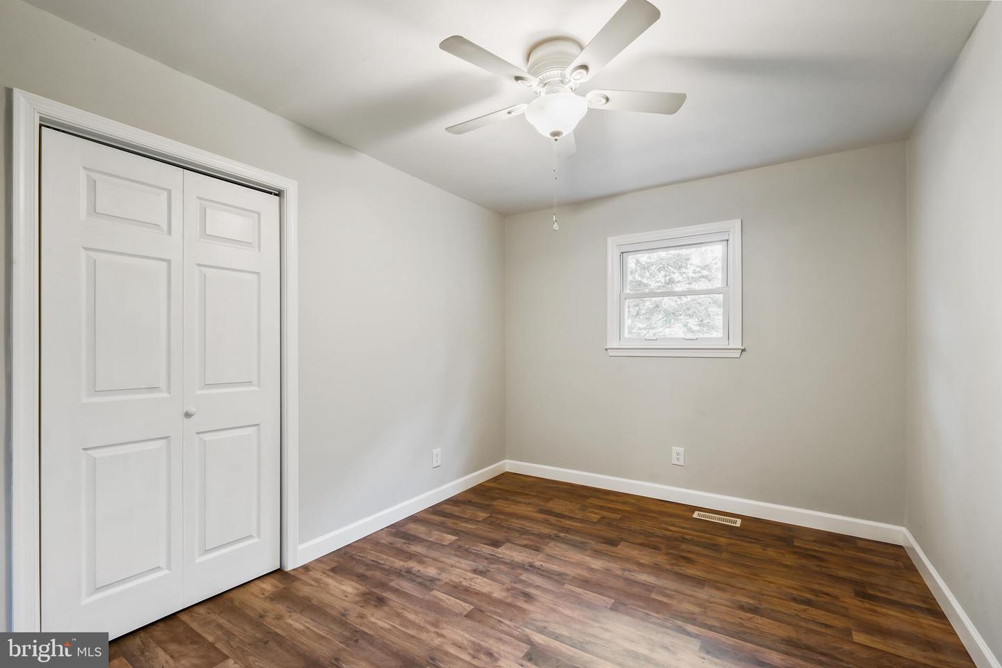 8898 New Rd Property Photo 13