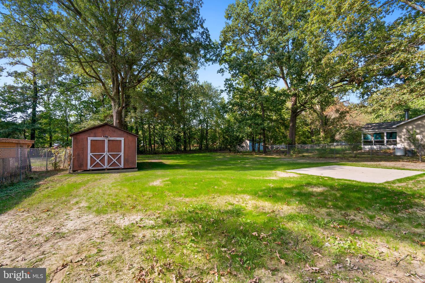 8898 New Rd Property Photo 17