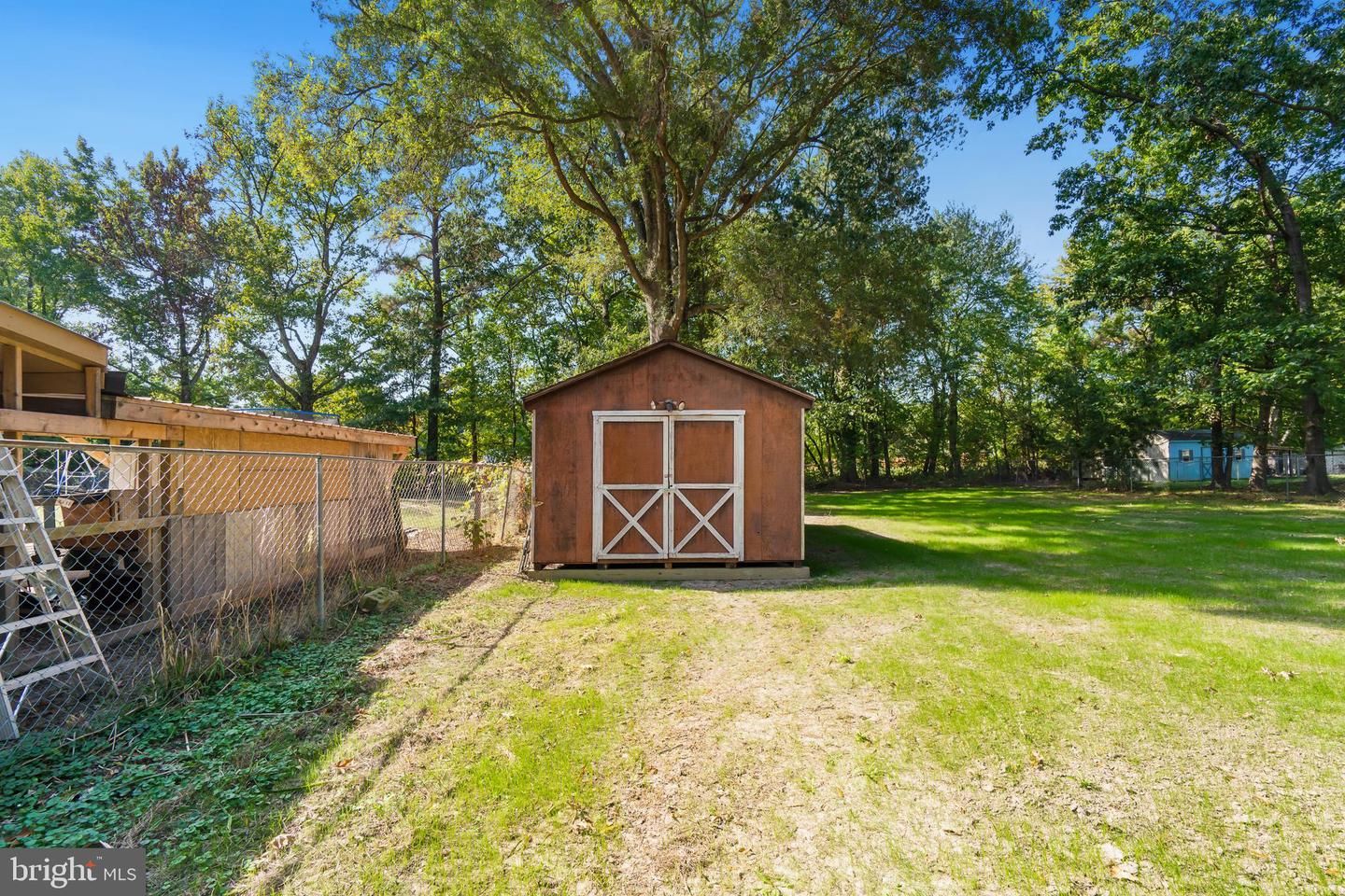 8898 New Rd Property Photo 19