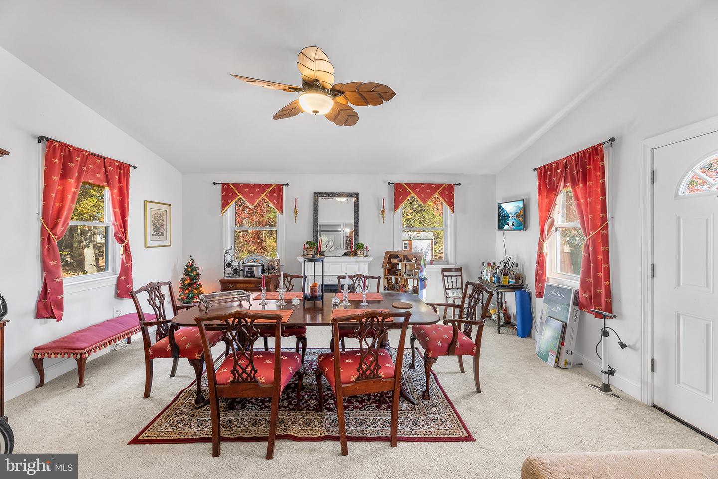 1221 Washington Property Photo 24