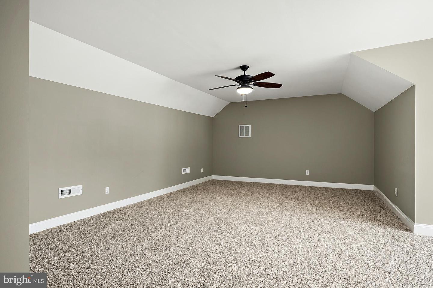 9175 Mallard Point Ct Property Photo 65