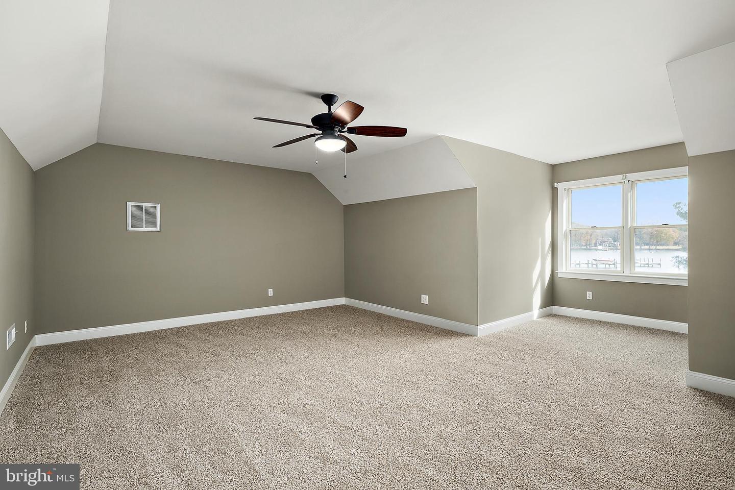 9175 Mallard Point Ct Property Photo 66