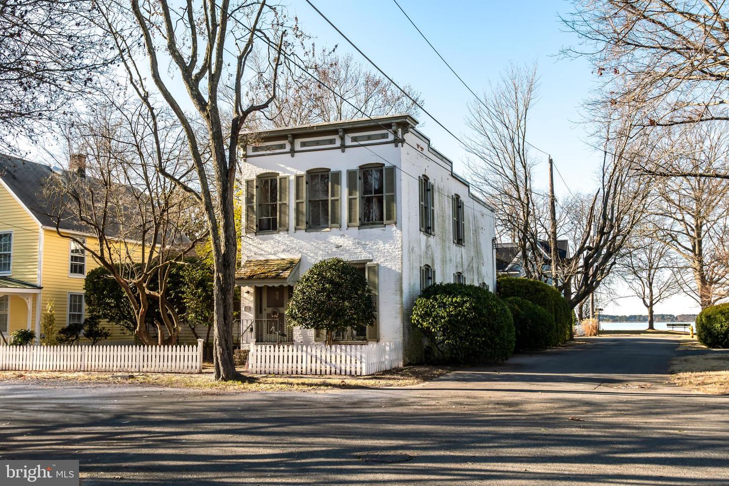 200 Tred Avon Ave Property Photo