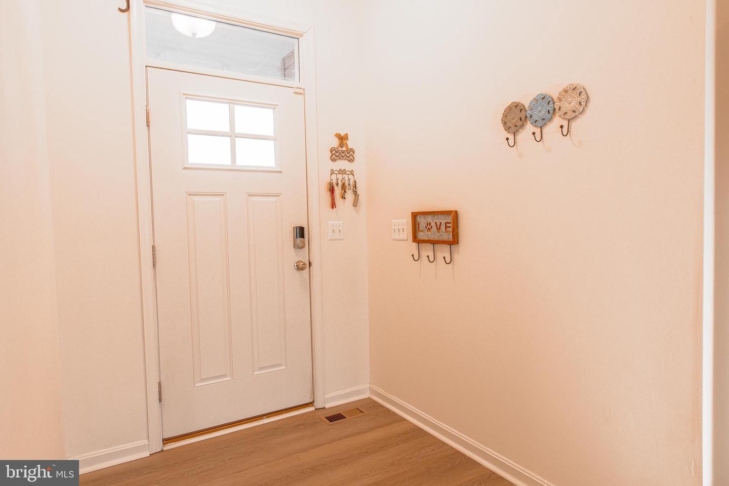 5582 Trafalgar Cir Property Photo 10