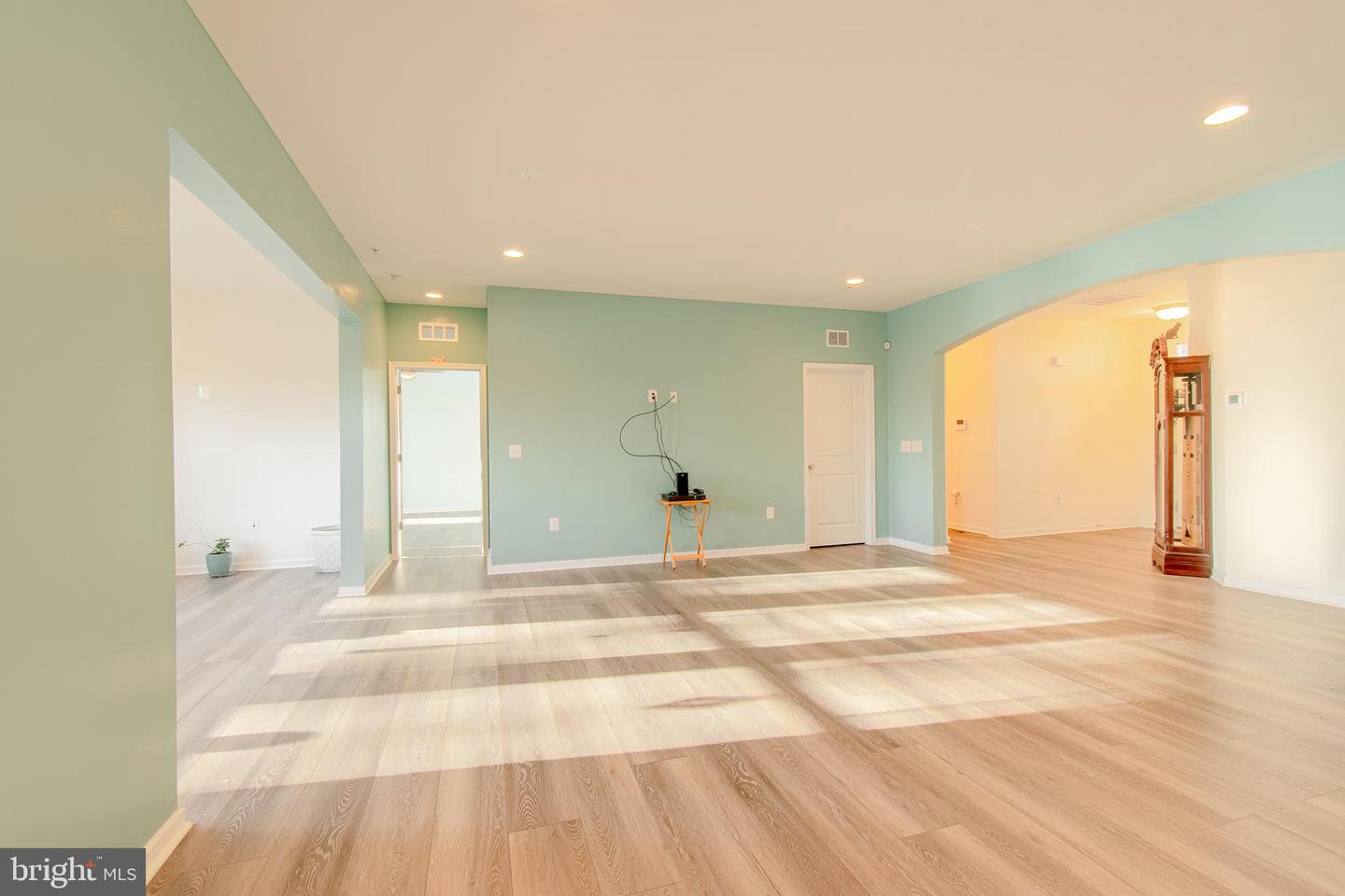 5582 Trafalgar Cir Property Photo 20