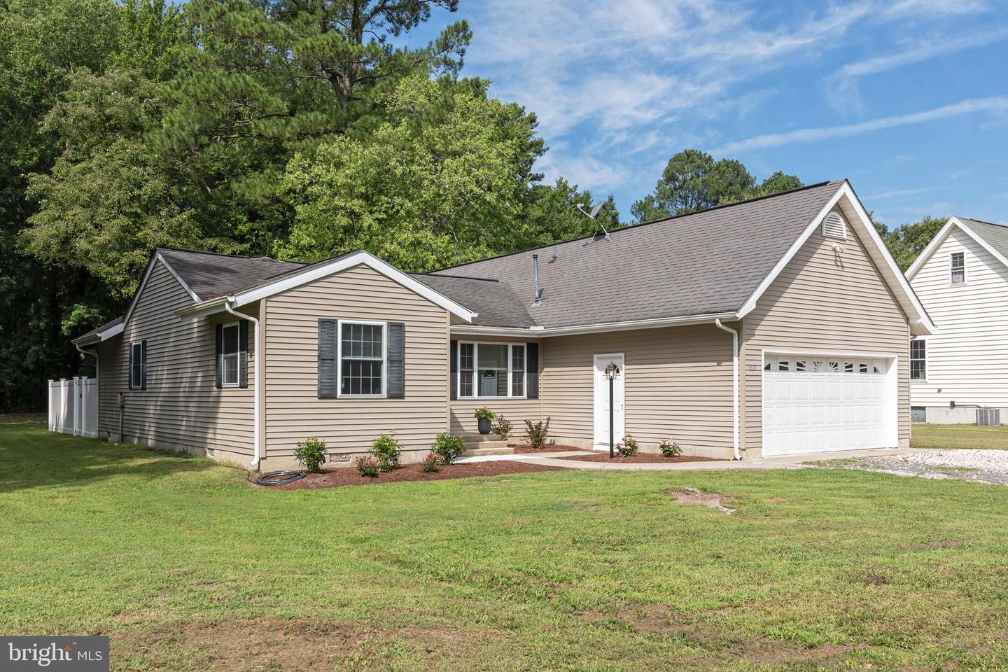 6824 Hopkins Neck Rd Property Photo