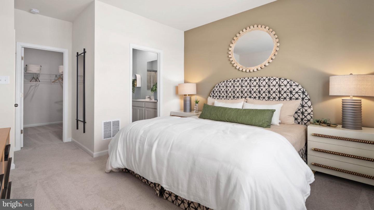 1662 Lake Placid Drive Property Photo 9