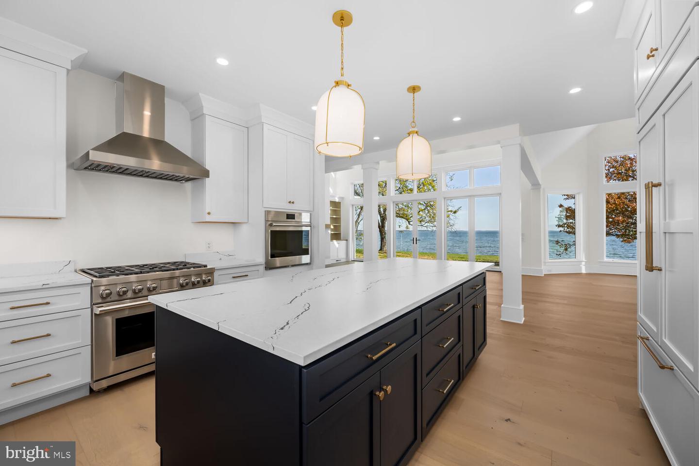 21485 Island Club Rd Property Photo 15