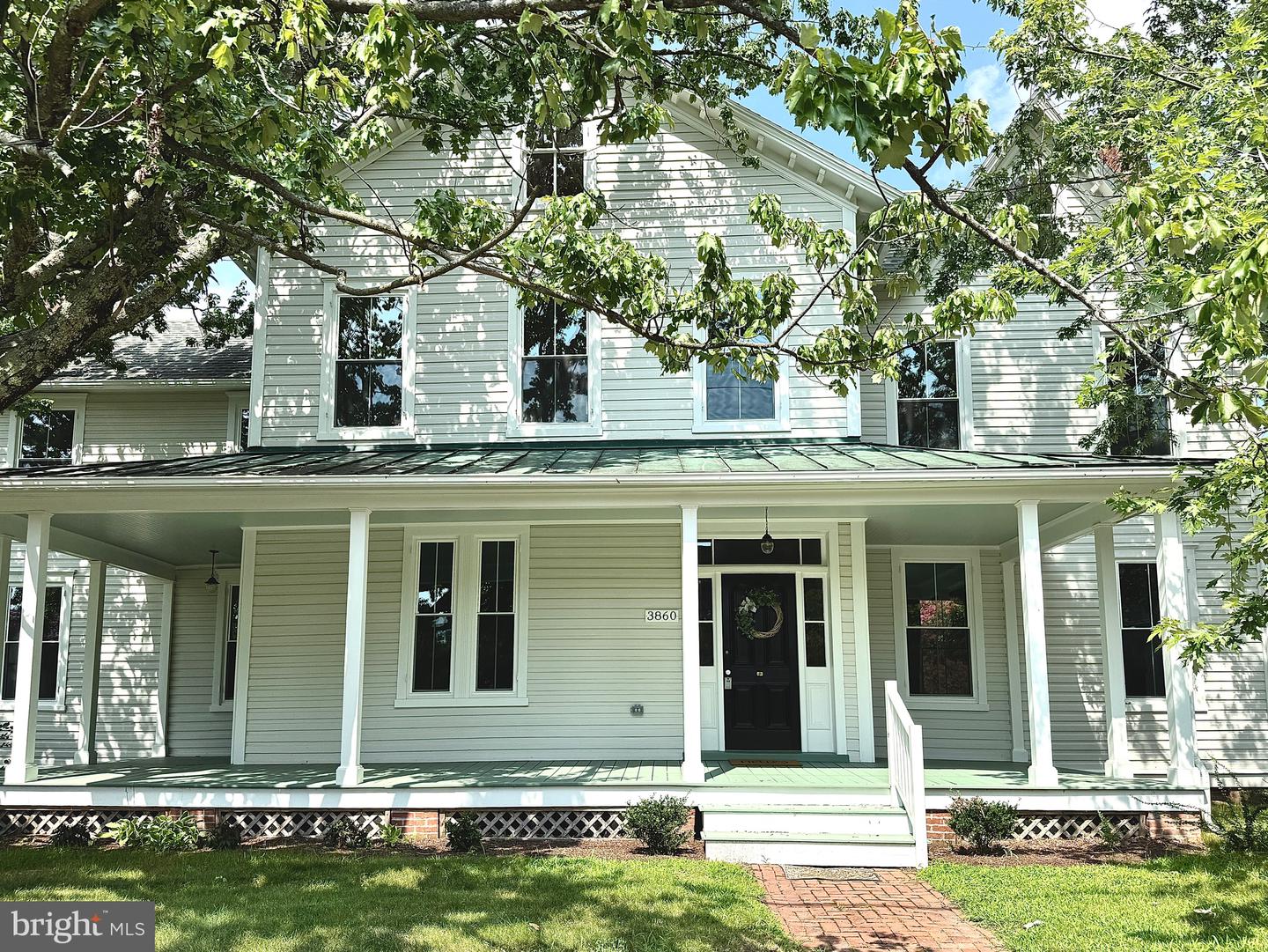 3860 Main St Property Photo 1