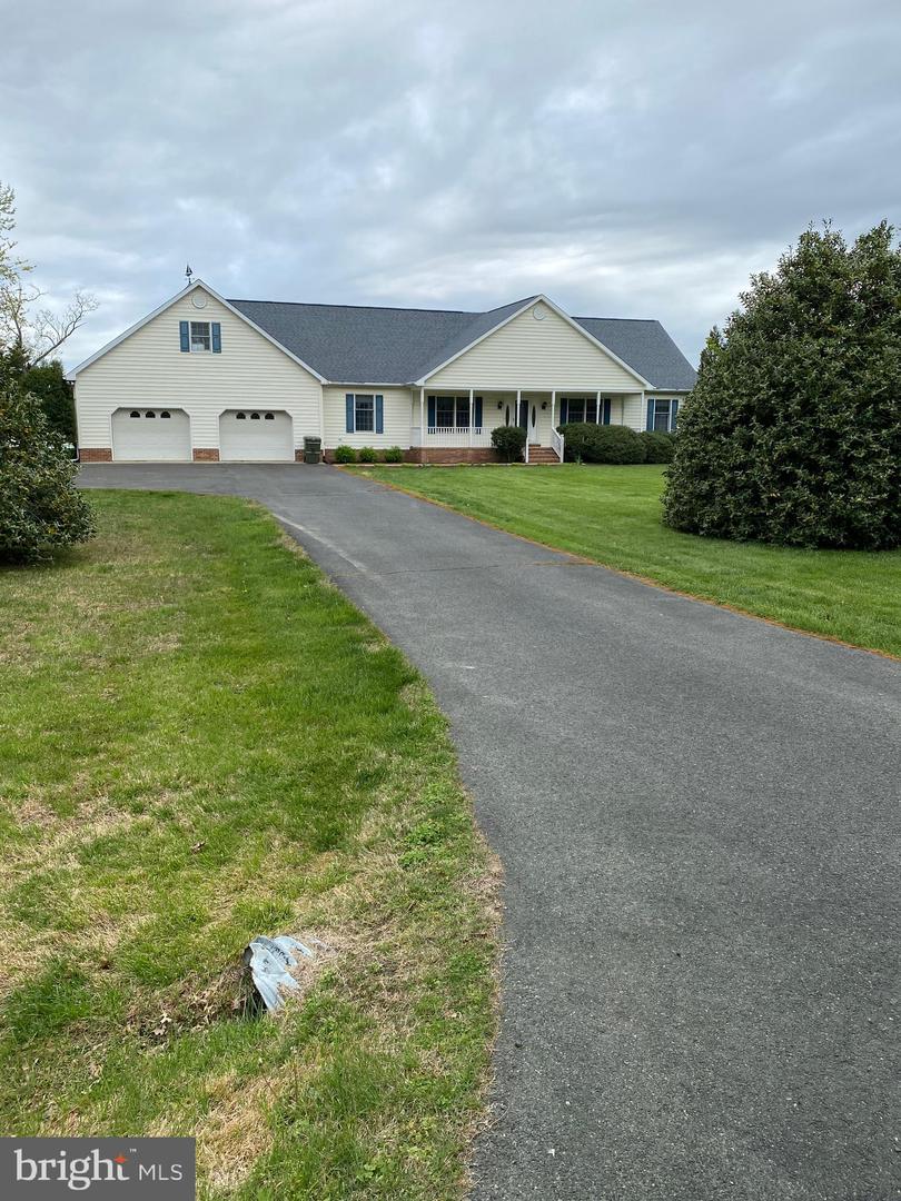 25686 Edgeview Rd Property Photo 4