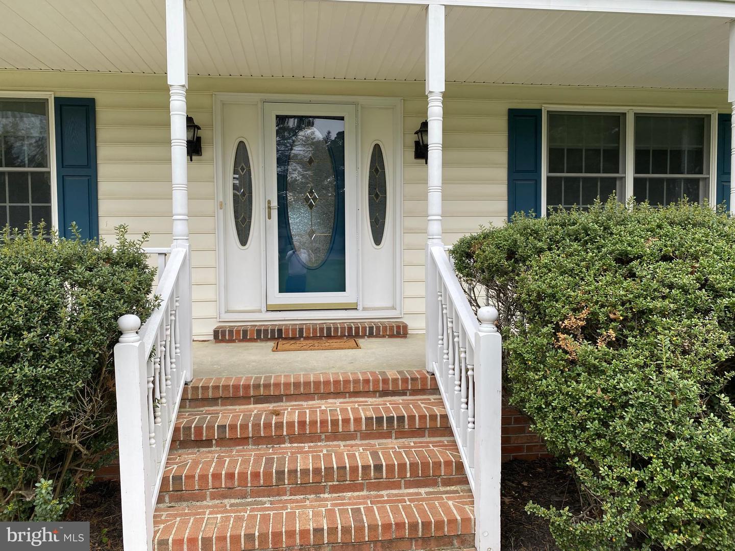 25686 Edgeview Rd Property Photo 6