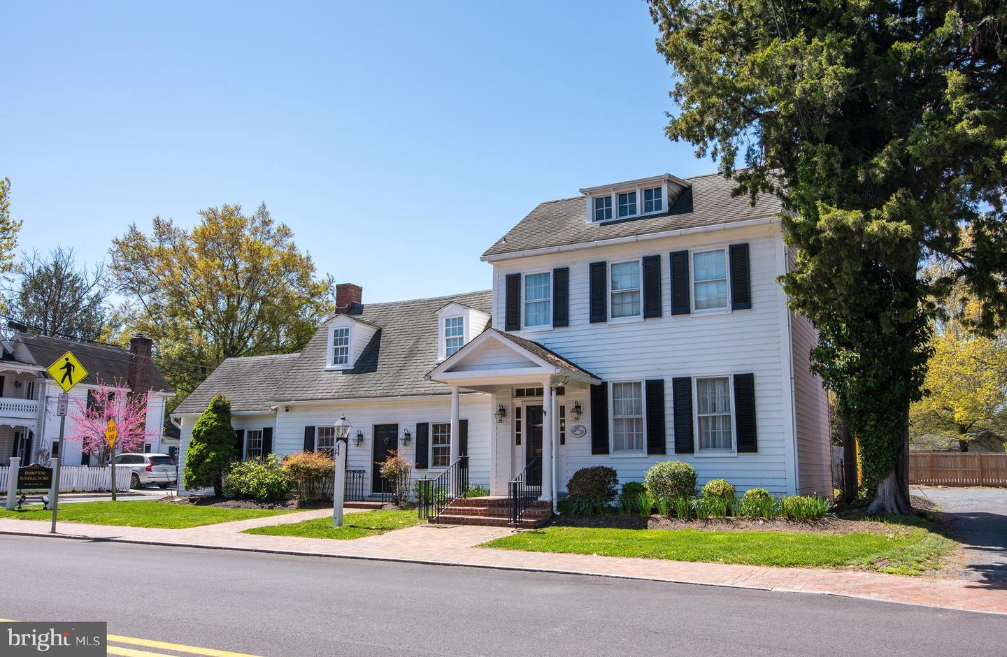 312 S TALBOT Property Photo 1