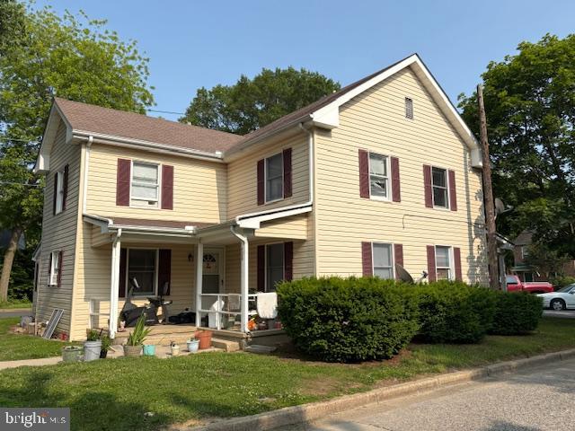 130 S Park St Property Photo 2