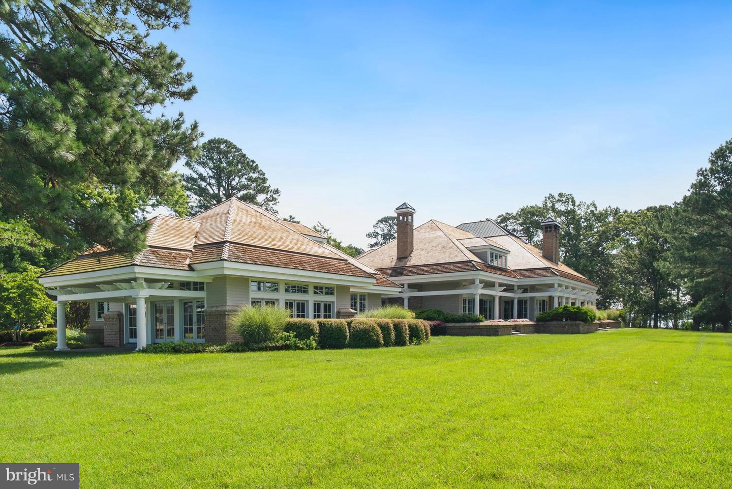 7090 Cooper Point Rd Property Photo 69