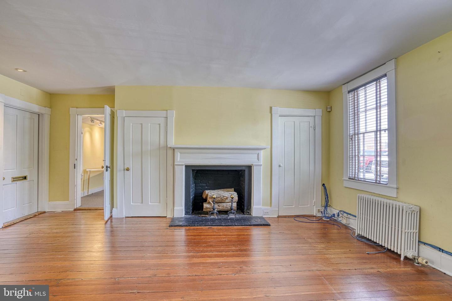 133 N Washington St Property Photo 7
